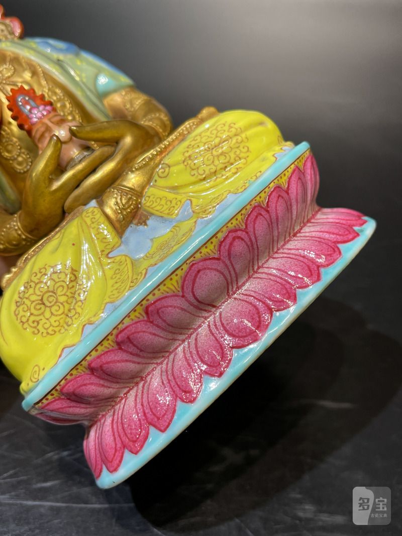清乾隆 粉彩描金无量寿佛 - 图14